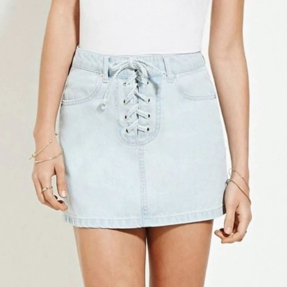 Forever 21 Denim Lace Up Light Wash Jean Coastal Cowgirl Mini Skirt Size 28